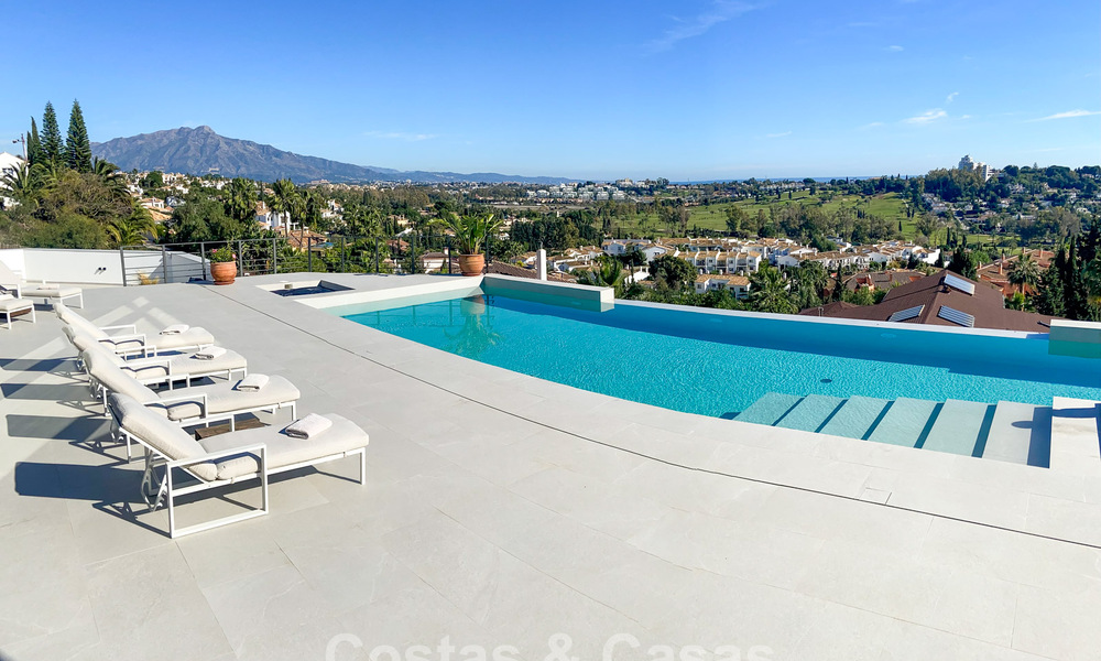 Villa de luxe contemporaine avec vues panoramiques sur la mer à vendre dans les collines de Marbella - Benahavís 798929
