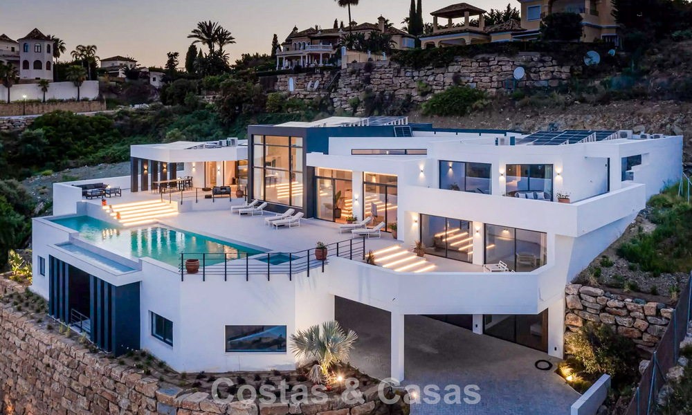 Villa de luxe contemporaine avec vues panoramiques sur la mer à vendre dans les collines de Marbella - Benahavís 798944