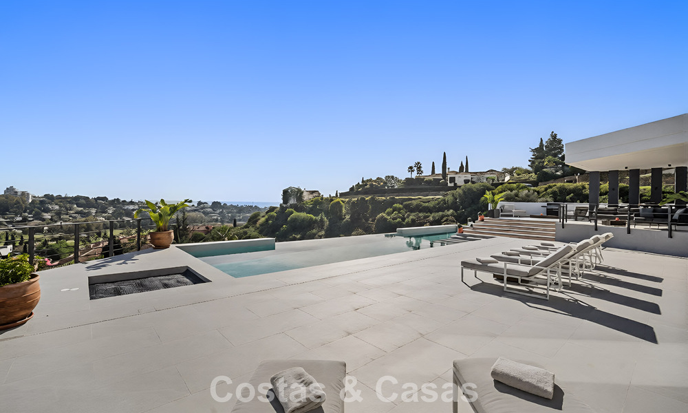 Villa de luxe contemporaine avec vues panoramiques sur la mer à vendre dans les collines de Marbella - Benahavís 798967