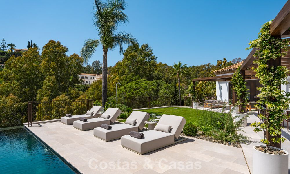 Villa royale au style architectural méditerranéen contemporain à vendre dans une urbanisation sécurisée à Marbella - Benahavís 799079