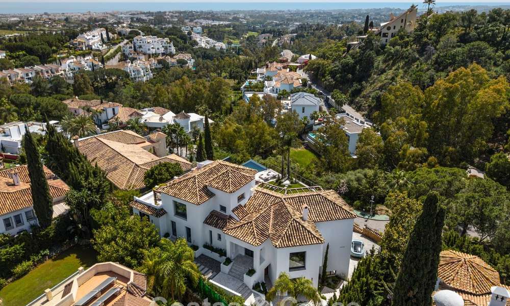 Villa royale au style architectural méditerranéen contemporain à vendre dans une urbanisation sécurisée à Marbella - Benahavís 799093
