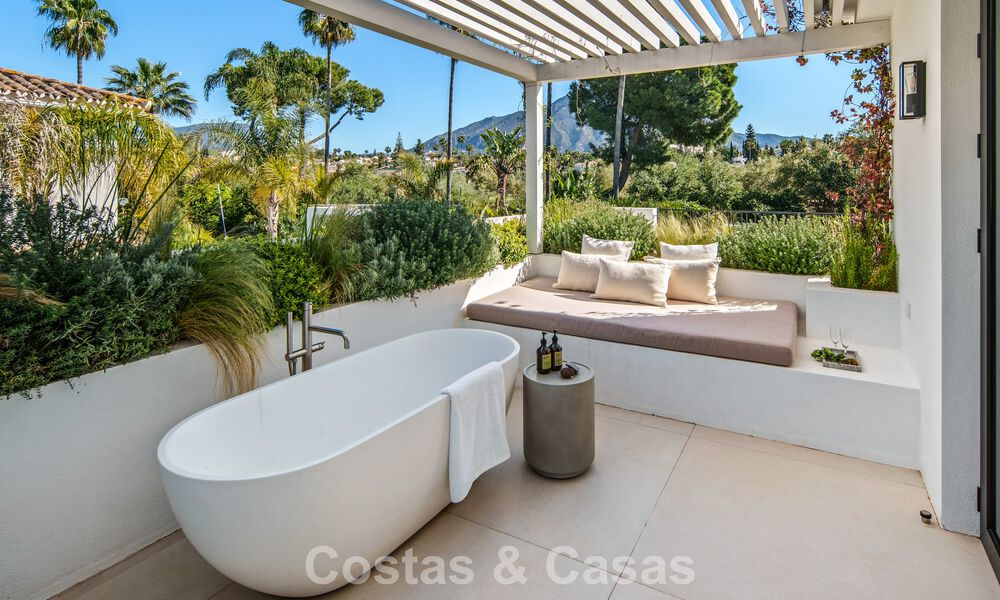 Villa méditerranéenne contemporaine clé en main à vendre, en bordure du golf Las Brisas à Nueva Andalucía, Marbella 799112