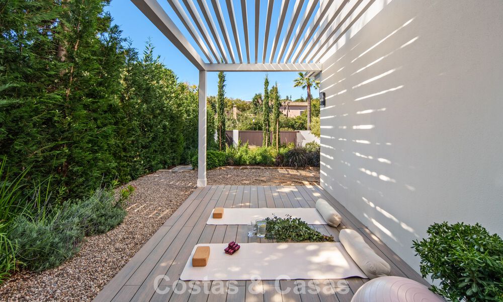 Villa méditerranéenne contemporaine clé en main à vendre, en bordure du golf Las Brisas à Nueva Andalucía, Marbella 799146