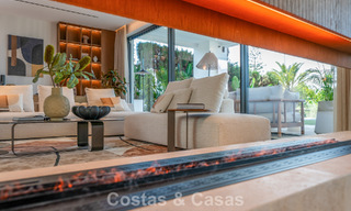 Villa haut de gamme en bord de plage avec toit-terrasse et jacuzzi avec vue sur la mer à vendre à l’est du centre de Marbella 799273 