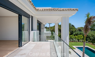 Nouvelle villa architecturale moderne avec vue imprenable sur la mer à vendre sur le Golden Mile de Marbella 799291 