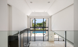 Nouvelle villa architecturale moderne avec vue imprenable sur la mer à vendre sur le Golden Mile de Marbella 799307 