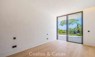 Nouvelle villa architecturale moderne avec vue imprenable sur la mer à vendre sur le Golden Mile de Marbella 799352 