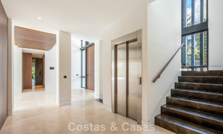 Nouvelle villa architecturale moderne avec vue imprenable sur la mer à vendre sur le Golden Mile de Marbella 799355 
