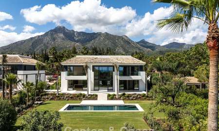 Nouvelle villa architecturale moderne avec vue imprenable sur la mer à vendre sur le Golden Mile de Marbella 799372