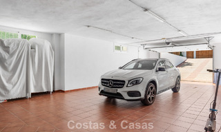 Villa de luxe espagnole intemporelle avec grand jardin et piscine à vendre dans les collines de Marbella - Benahavís 799408 