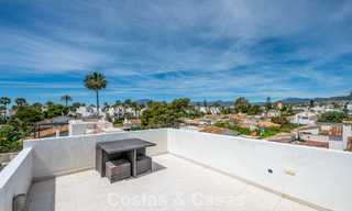 Villa méditerranéenne modernisée et prête à emménager à vendre à quelques mètres de la plage entre Marbella et Estepona 799609 