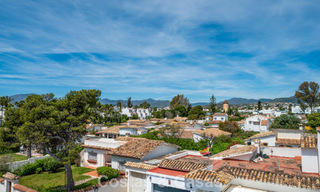 Villa méditerranéenne modernisée et prête à emménager à vendre à quelques mètres de la plage entre Marbella et Estepona 799610 