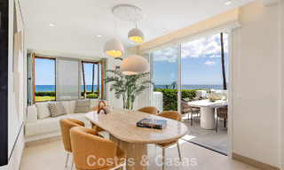 Appartement en première ligne de plage rénové avec vue mer directe à vendre sur la New Golden Mile, Estepona Est 799567 