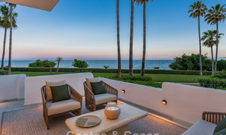 Appartement en première ligne de plage rénové avec vue mer directe à vendre sur la New Golden Mile, Estepona Est 799585 