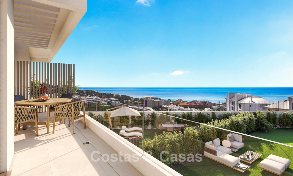 Maisons neuves avec vue sur la mer et les montagnes à vendre dans un complexe de style resort à Fuengirola, Costa del Sol 799604