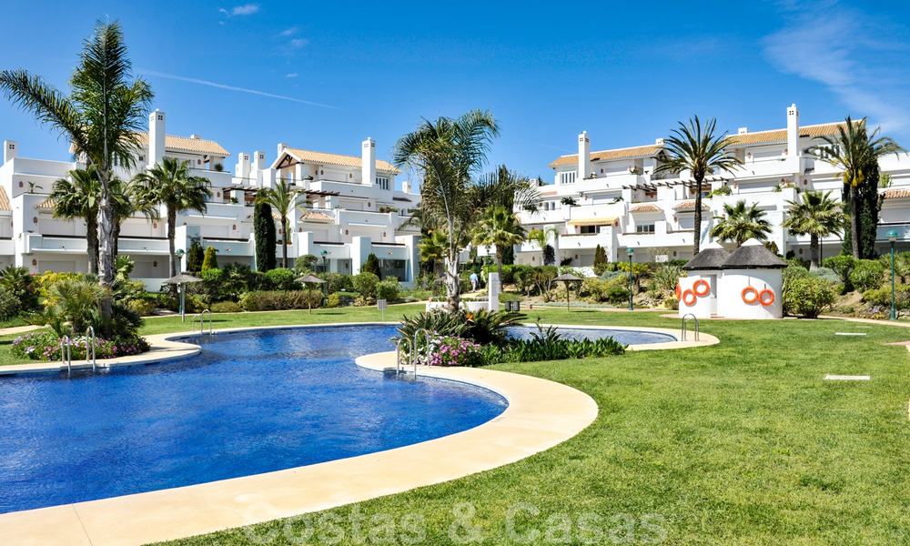 Appartements en première ligne de plage et de golf a vendre a Los Monteros Playa, Marbella 20454