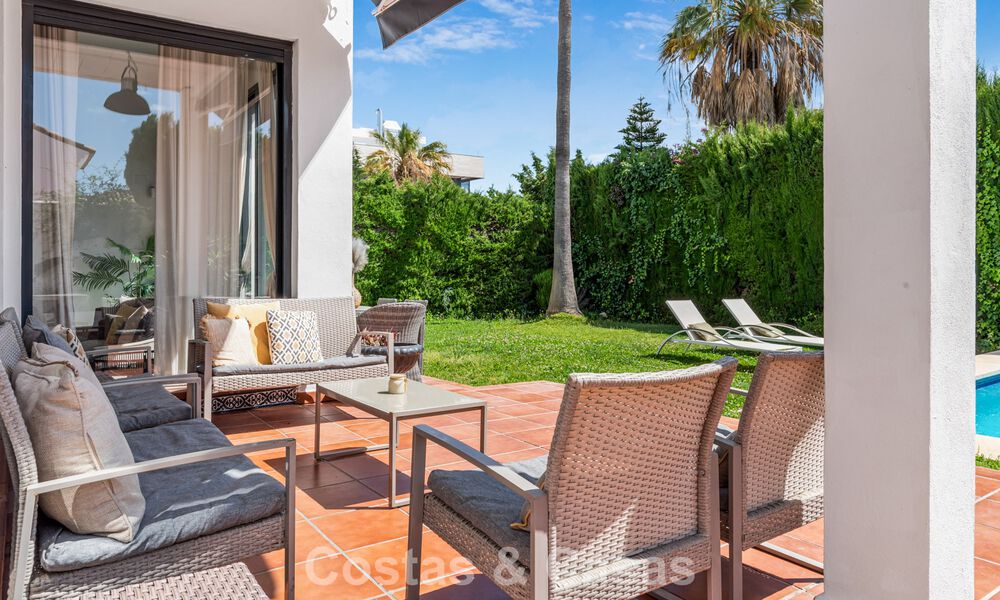 Villa à vendre à Nueva Andalucía, Marbella, à distance de marche de la plage, près de Puerto Banús 799633