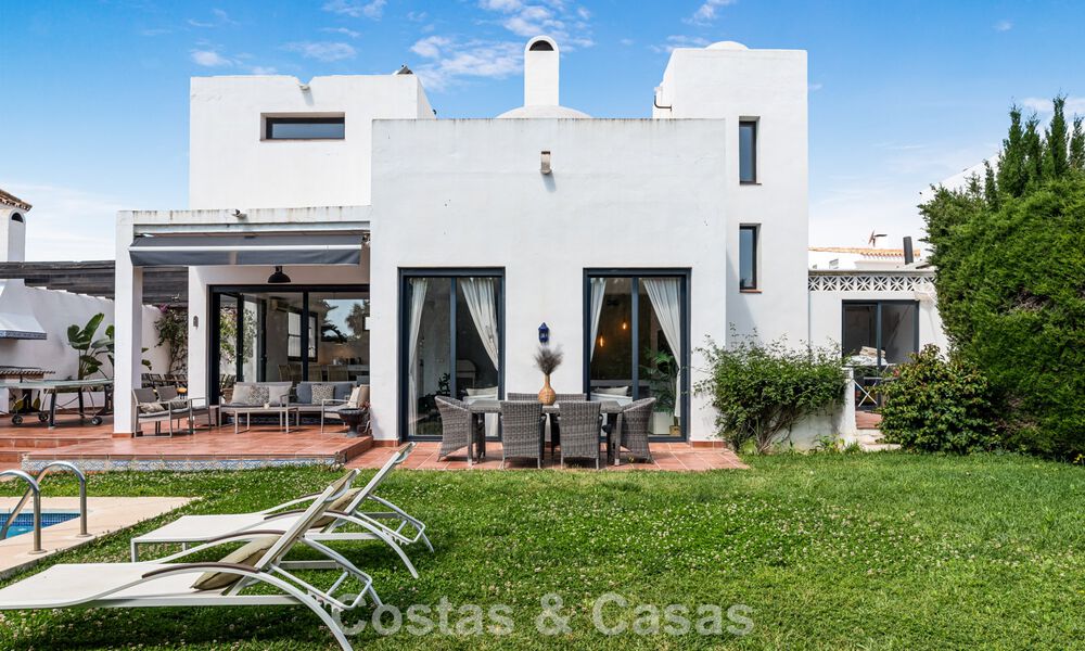Villa à vendre à Nueva Andalucía, Marbella, à distance de marche de la plage, près de Puerto Banús 799669