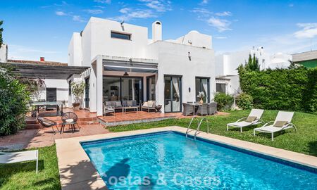 Villa à vendre à Nueva Andalucía, Marbella, à distance de marche de la plage, près de Puerto Banús 799671
