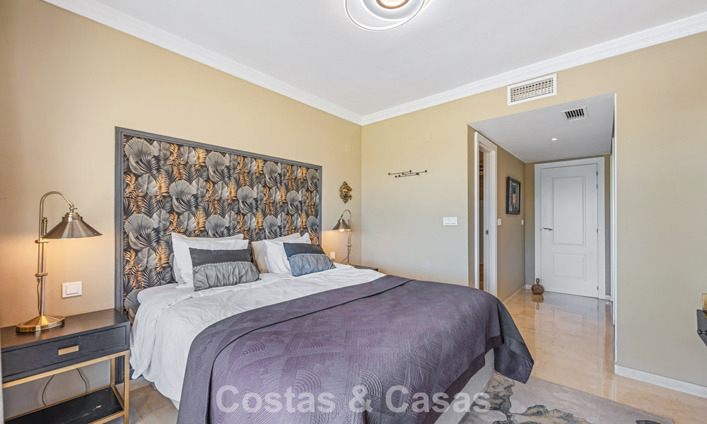 Appartement rénové en première ligne de golf à vendre à proximité des commodités à Guadalmina Alta et San Pedro, Marbella 799692