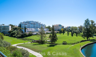 Appartement rénové en première ligne de golf à vendre à proximité des commodités à Guadalmina Alta et San Pedro, Marbella 799702 