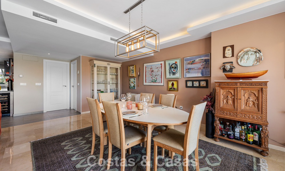 Appartement rénové en première ligne de golf à vendre à proximité des commodités à Guadalmina Alta et San Pedro, Marbella 799716