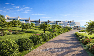 Lancement! Appartements en première ligne de plage et maisons mitoyennes avec vue mer à vendre près de Sotogrande, Costa del Sol 799724 