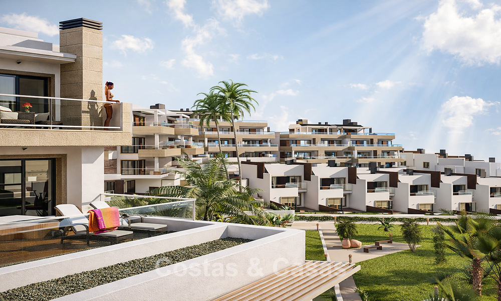 Lancement! Appartements en première ligne de plage et maisons mitoyennes avec vue mer à vendre près de Sotogrande, Costa del Sol 799746