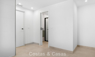 Élégant appartement en rez-de-chaussée avec vue sur la mer à Nueva Andalucía, à distance de marche de Puerto Banús, Marbella 799765 