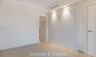Maison mitoyenne moderne à vendre à proximité des commodités de guadalmina et du centre de San Pedro, Marbella 799904 