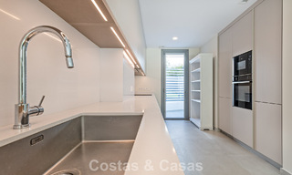 Maison mitoyenne moderne à vendre à proximité des commodités de guadalmina et du centre de San Pedro, Marbella 799914 