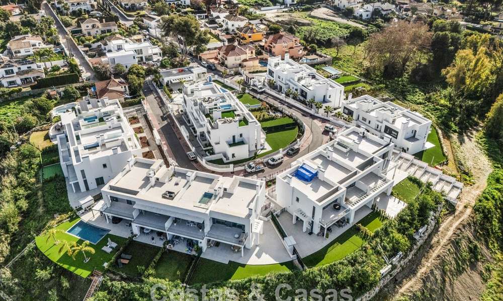 Maison mitoyenne moderne à vendre à proximité des commodités de guadalmina et du centre de San Pedro, Marbella 799917