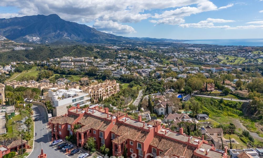 Penthouse haut de gamme entièrement rénové avec vue spectaculaire sur la mer à vendre à Marbella - Benahavís 800038
