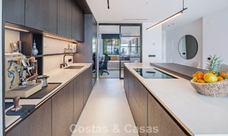 Penthouse haut de gamme entièrement rénové avec vue spectaculaire sur la mer à vendre à Marbella - Benahavís 800046 