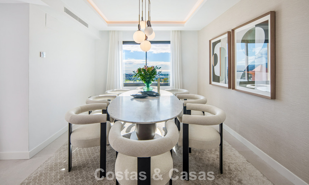 Penthouse haut de gamme entièrement rénové avec vue spectaculaire sur la mer à vendre à Marbella - Benahavís 800048