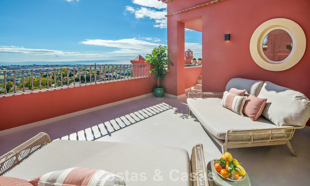 Penthouse haut de gamme entièrement rénové avec vue spectaculaire sur la mer à vendre à Marbella - Benahavís 800061