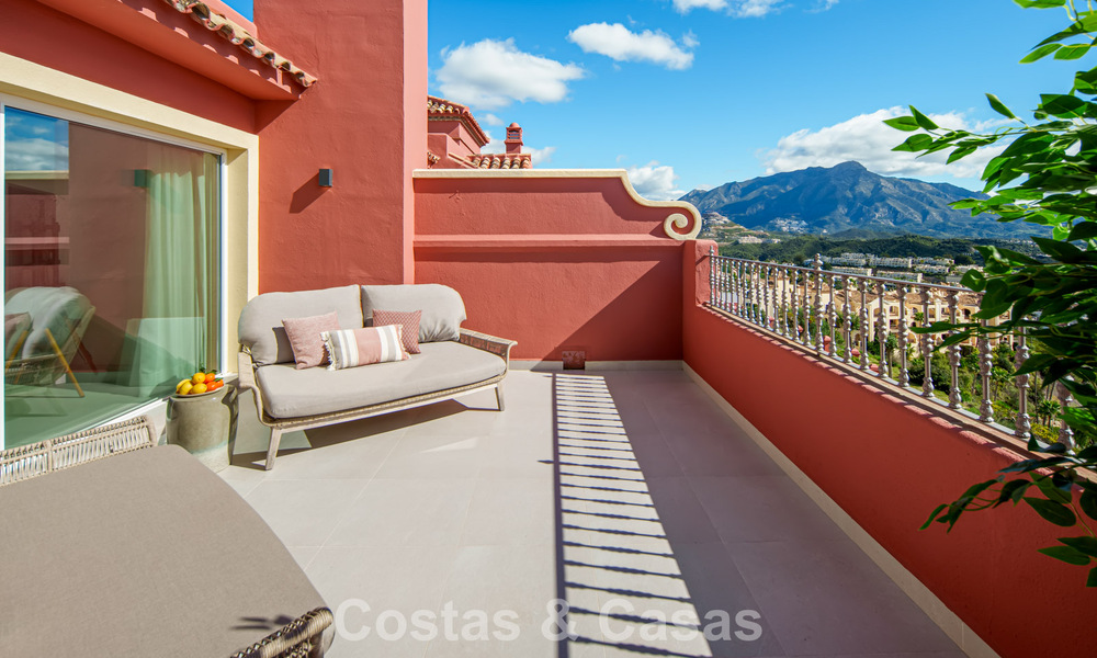 Penthouse haut de gamme entièrement rénové avec vue spectaculaire sur la mer à vendre à Marbella - Benahavís 800063