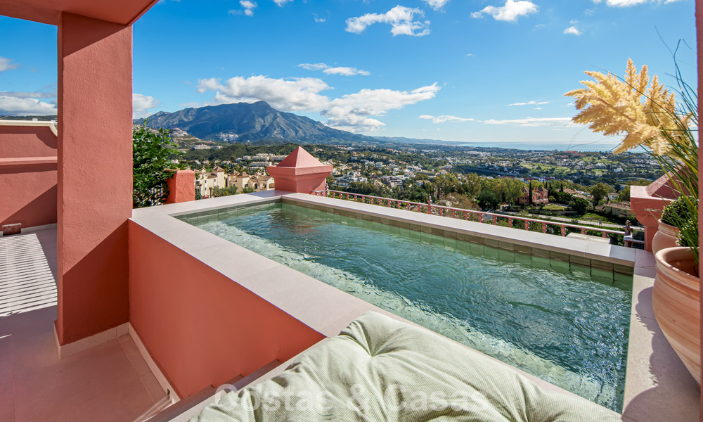 Penthouse haut de gamme entièrement rénové avec vue spectaculaire sur la mer à vendre à Marbella - Benahavís 800065