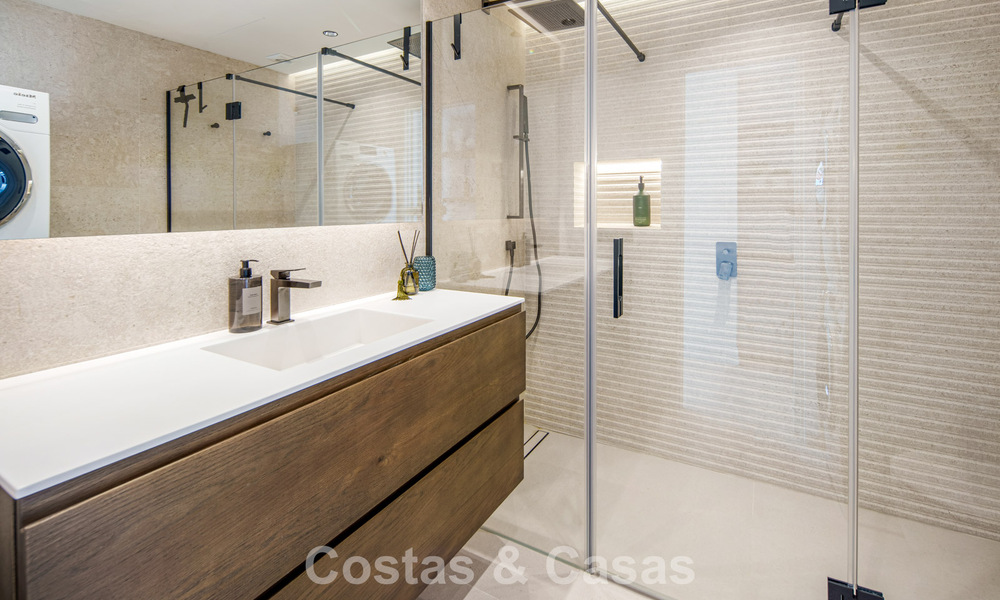 Penthouse haut de gamme entièrement rénové avec vue spectaculaire sur la mer à vendre à Marbella - Benahavís 800071