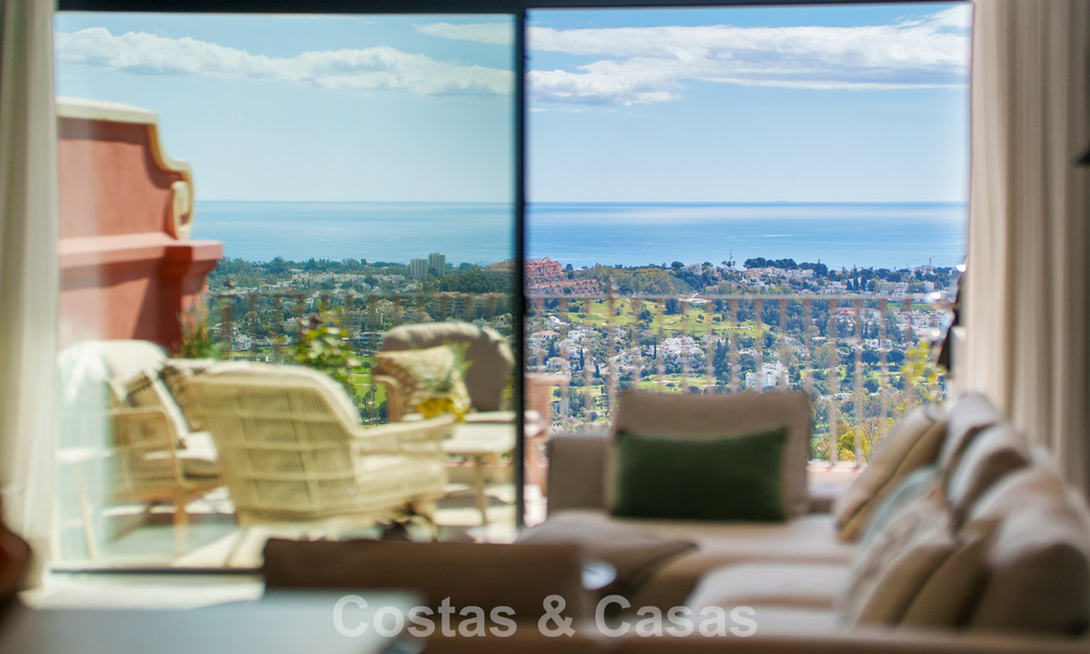 Penthouse haut de gamme entièrement rénové avec vue spectaculaire sur la mer à vendre à Marbella - Benahavís 800078