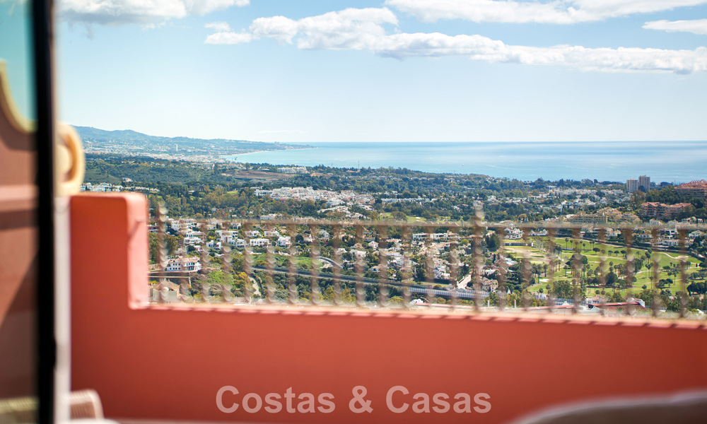 Penthouse haut de gamme entièrement rénové avec vue spectaculaire sur la mer à vendre à Marbella - Benahavís 800080