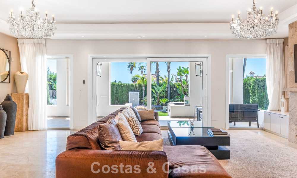 Villa de luxe avec espace de divertissement à vendre à Nueva Andalucía, Marbella 799976