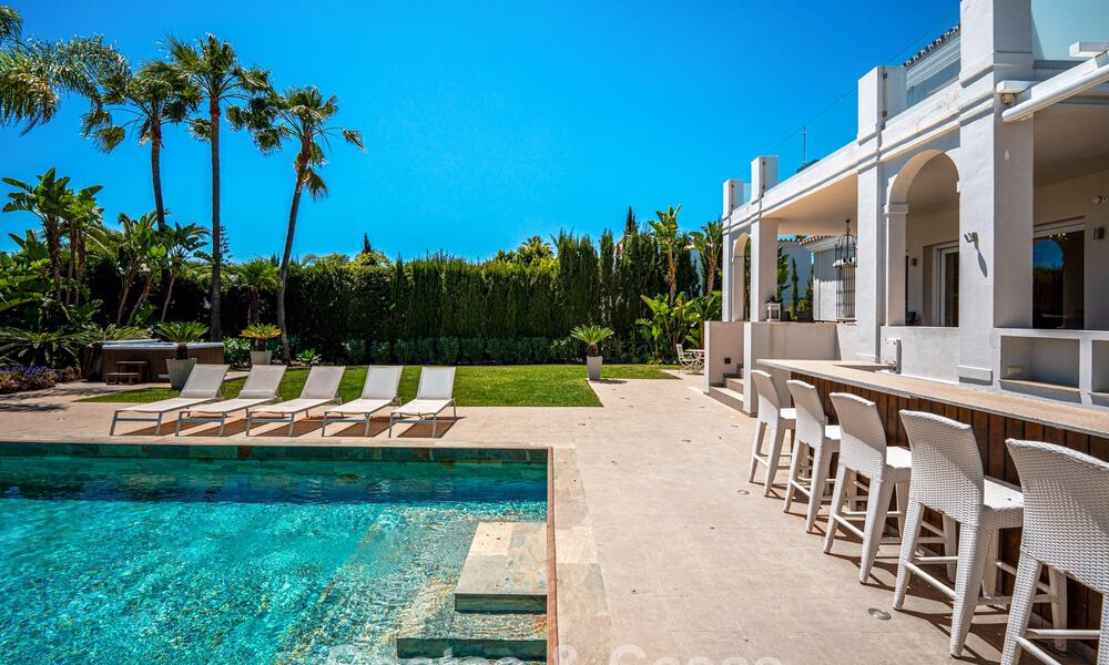 Villa de luxe avec espace de divertissement à vendre à Nueva Andalucía, Marbella 800016