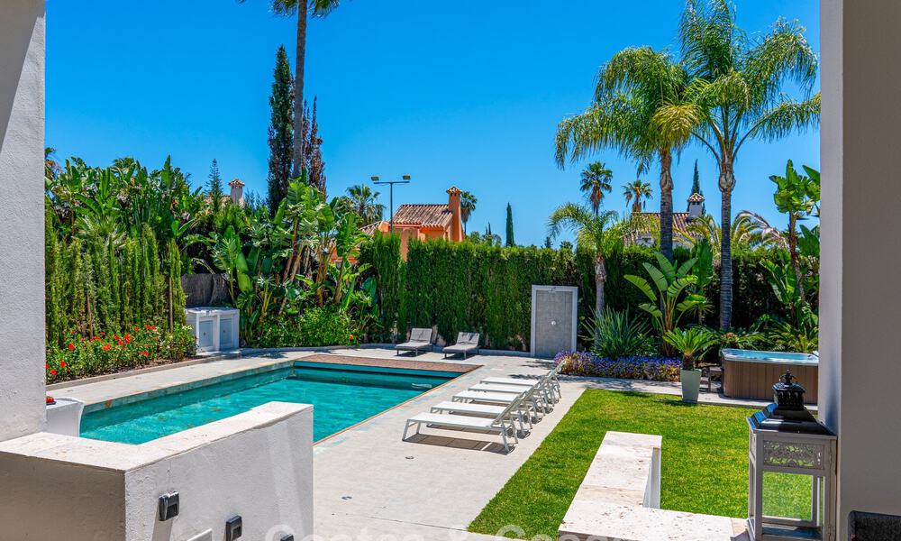 Villa de luxe avec espace de divertissement à vendre à Nueva Andalucía, Marbella 800018