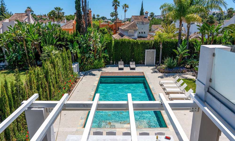 Villa de luxe avec espace de divertissement à vendre à Nueva Andalucía, Marbella 800028