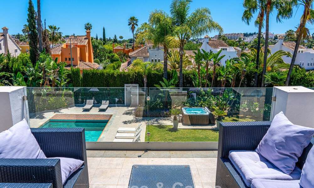 Villa de luxe avec espace de divertissement à vendre à Nueva Andalucía, Marbella 800029