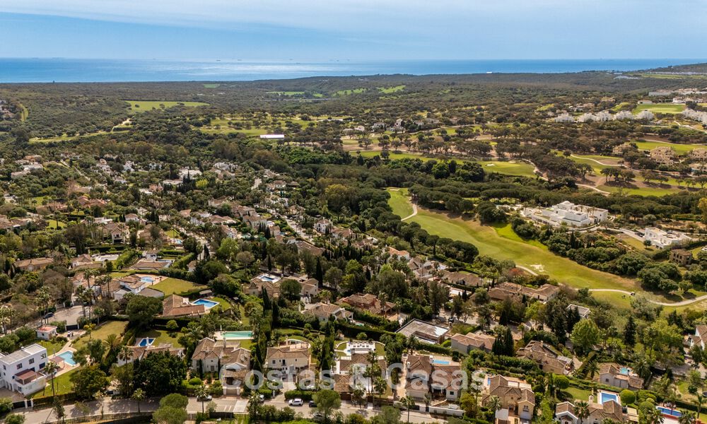 Magnifique villa andalouse contemporaine rénovée avec vue panoramique sur la mer à vendre à Sotogrande, Costa del Sol 799837
