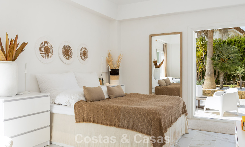 Magnifique villa andalouse contemporaine rénovée avec vue panoramique sur la mer à vendre à Sotogrande, Costa del Sol 799845