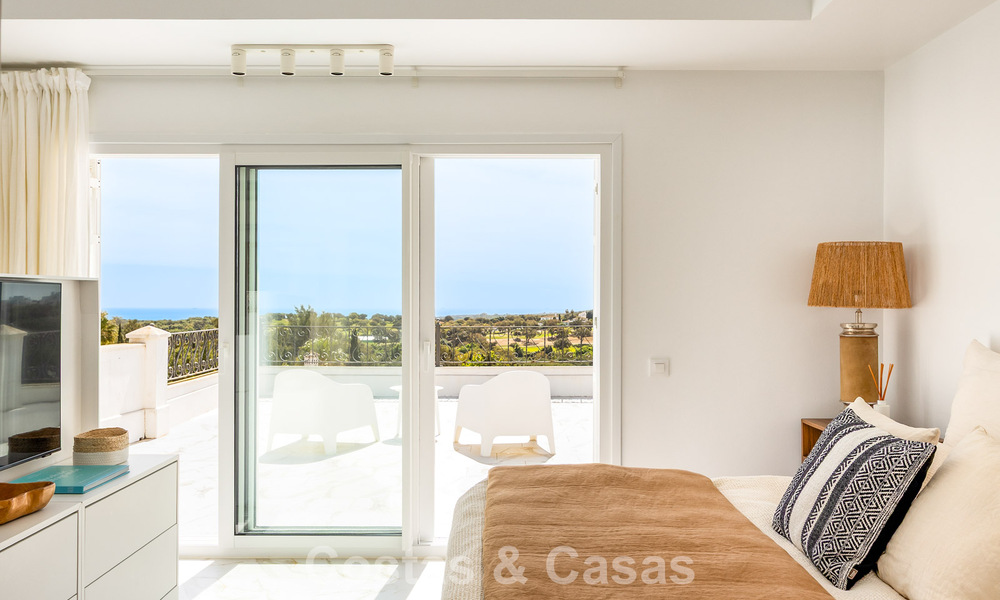 Magnifique villa andalouse contemporaine rénovée avec vue panoramique sur la mer à vendre à Sotogrande, Costa del Sol 799852