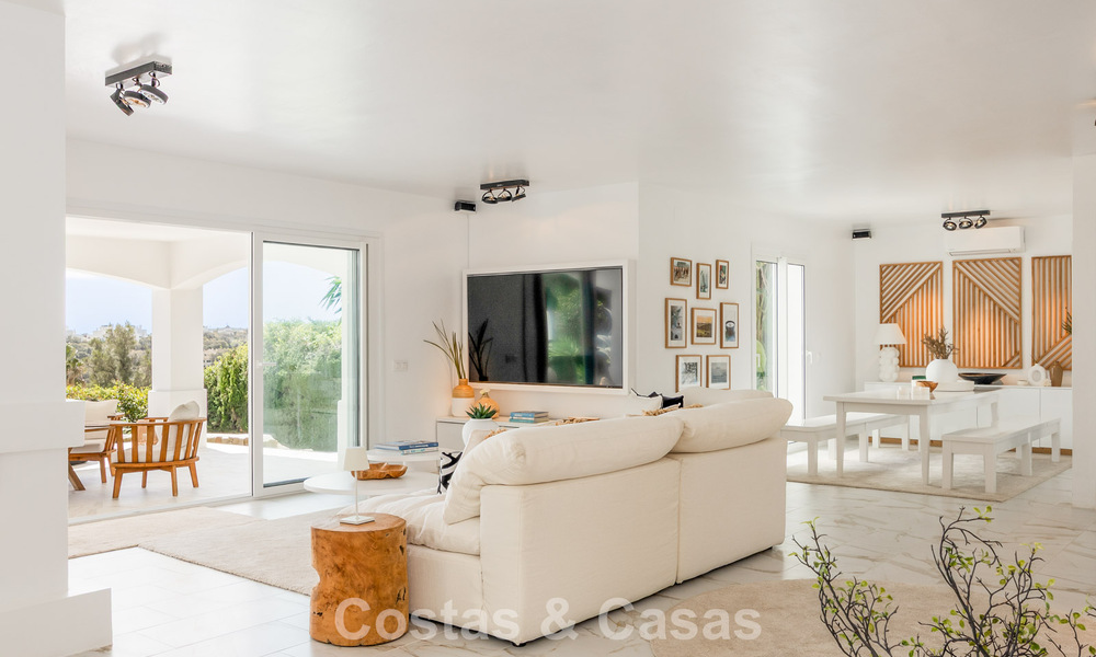 Magnifique villa andalouse contemporaine rénovée avec vue panoramique sur la mer à vendre à Sotogrande, Costa del Sol 799860